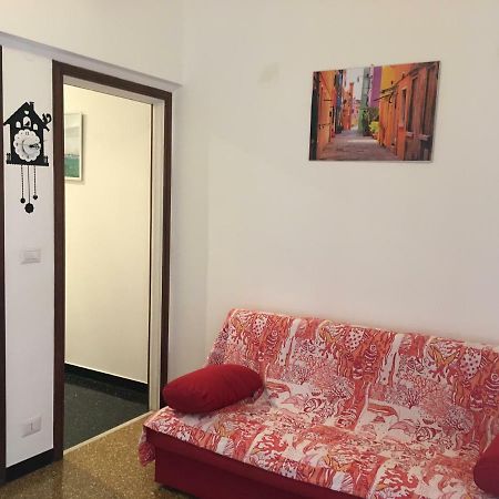 Ad Una Metro Dal Centro Janov Exteriér fotografie